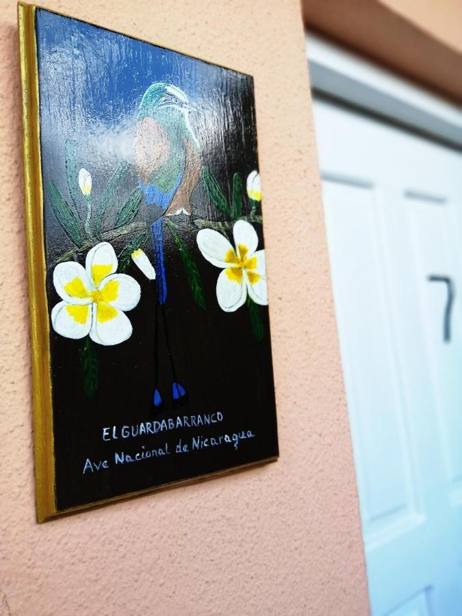 Hostal Mariella Estelí Eksteriør bilde